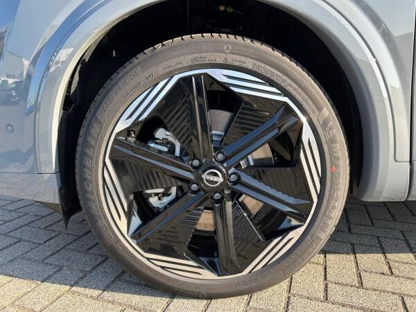 Nissan Qashqai 1.5 VC-T E-POWER N-DESIGN - ALCANTARA/20ZOLL/AUF LAGER