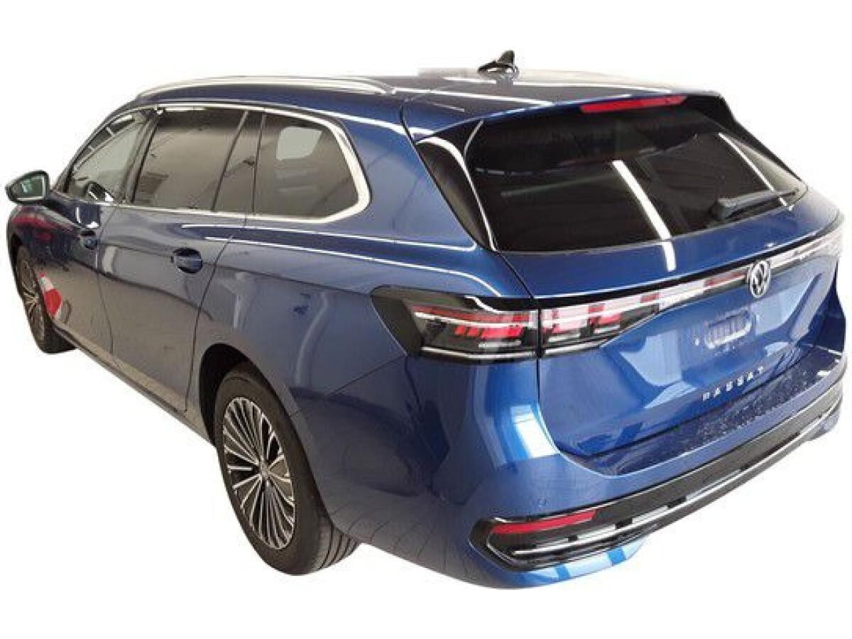 Volkswagen Passat Variant ELEGANCE 2.0TDI DSG ACC.5J-G.AHK.KAMERA.NAVI+VC.HUD.LED.DCC.LKRD-HZG