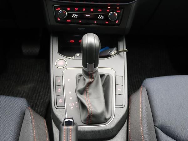 Seat Ibiza FR 1.5 TSI DSG / Navi, FullLink, RFK, LED