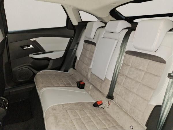 Citroën C4 1.2 145 Max ACC+LED+Navi+SHZ+2xKlima+Kam.+LM