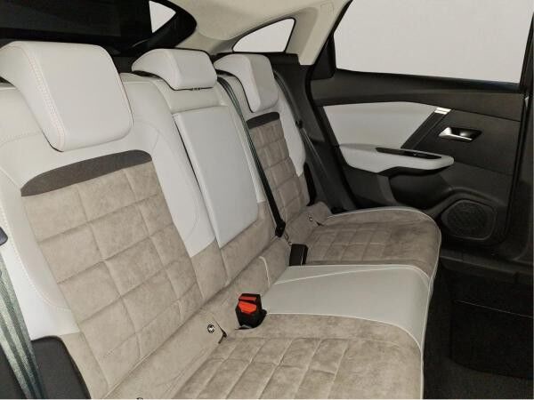 Citroën C4 1.2 145 Max ACC+LED+Navi+SHZ+2xKlima+Kam.+LM
