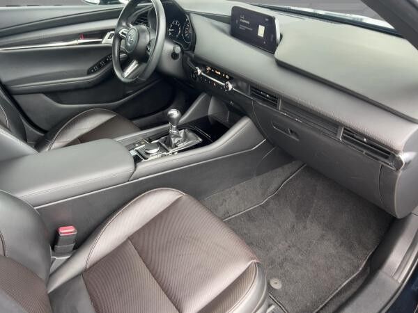 Mazda 3 SKYACTIV-G 2.0 M-Hybrid Selection