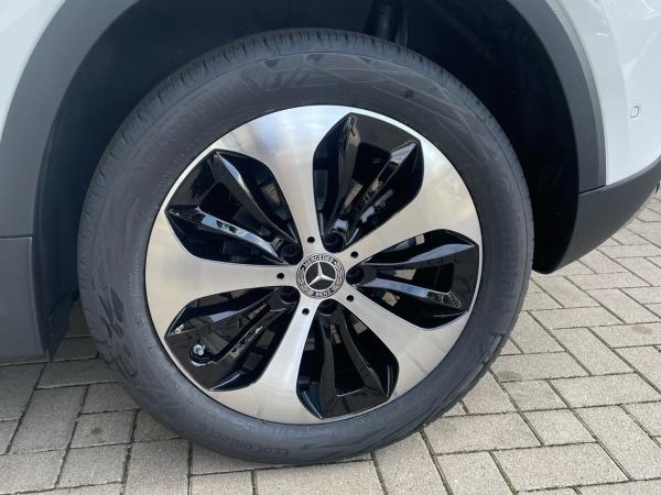 Mercedes-Benz GLA 200 Progressive Multibeam-LED 360°Kamera AHK