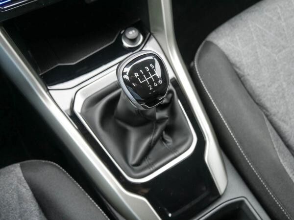 Volkswagen T-Roc MOVE 1.0 TSI Anschlussgarantie Standheizung Navi LED SHZ