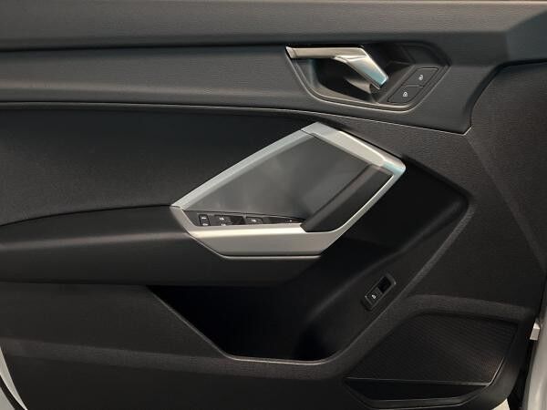 Audi Q3 35 TFSI advanced S tronic NAVI/KAMERA/LED/ACC