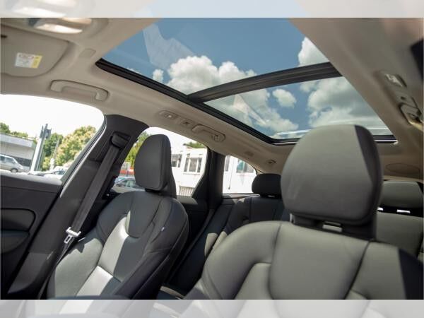 Volvo XC60 T6 Plus Dark Recharge AWD*SHD*StHz.*ACC*360°