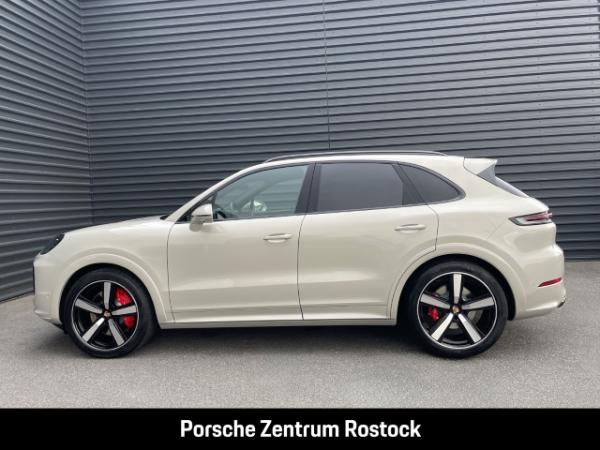 Porsche Cayenne S · 474 PS · cashmerebeigemetallic