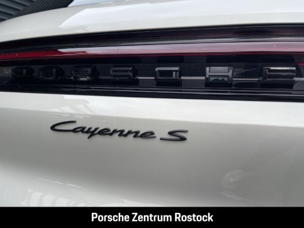 Porsche Cayenne S · 474 PS · cashmerebeigemetallic