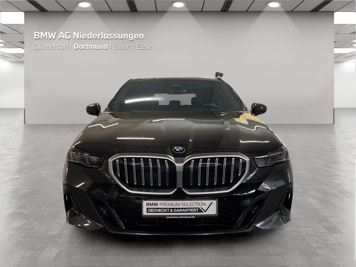 BMW 520 i Touring M Sport Standheizung AHK Harman/K