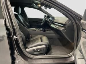 BMW 520 i Touring M Sport Standheizung AHK Harman/K