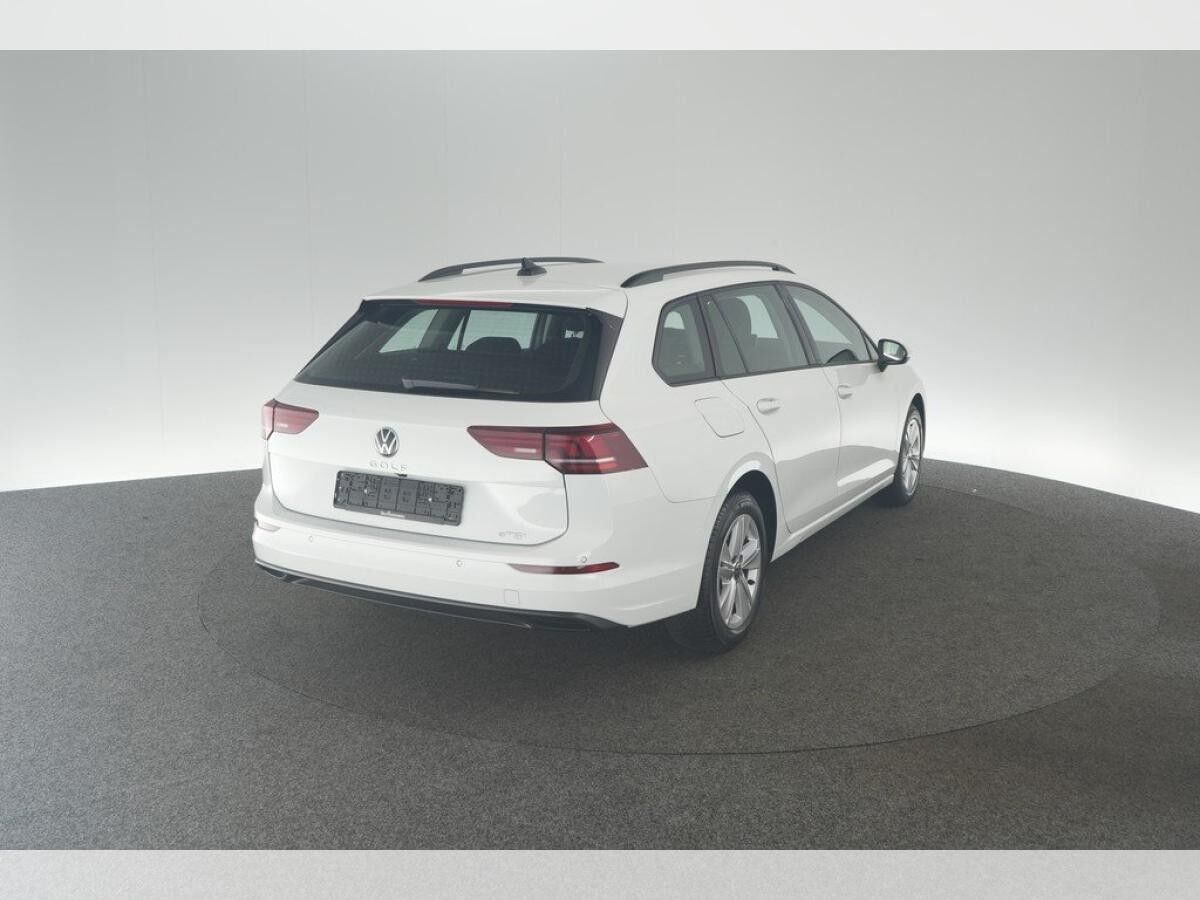 Volkswagen Golf VIII Variant 1.5 TSI DSG Life / SOFORT VERFÜGBAR !