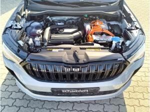 Skoda Kodiaq 1.5 TSI iV Sportline DSG Matrix Pano AHK
