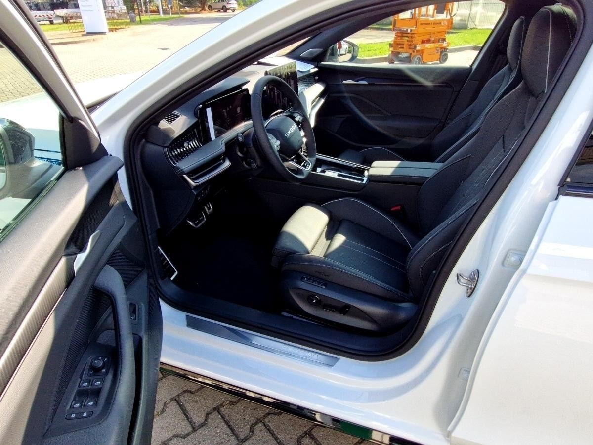 Skoda Superb Combi 2.0 TDI 4x4 DSG Sportline