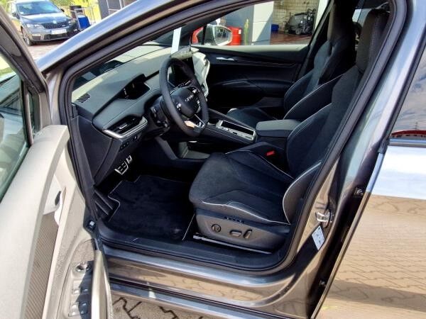 Skoda ENYAQ 85 x Sportline Matrix Navi AHK Klimaautoma
