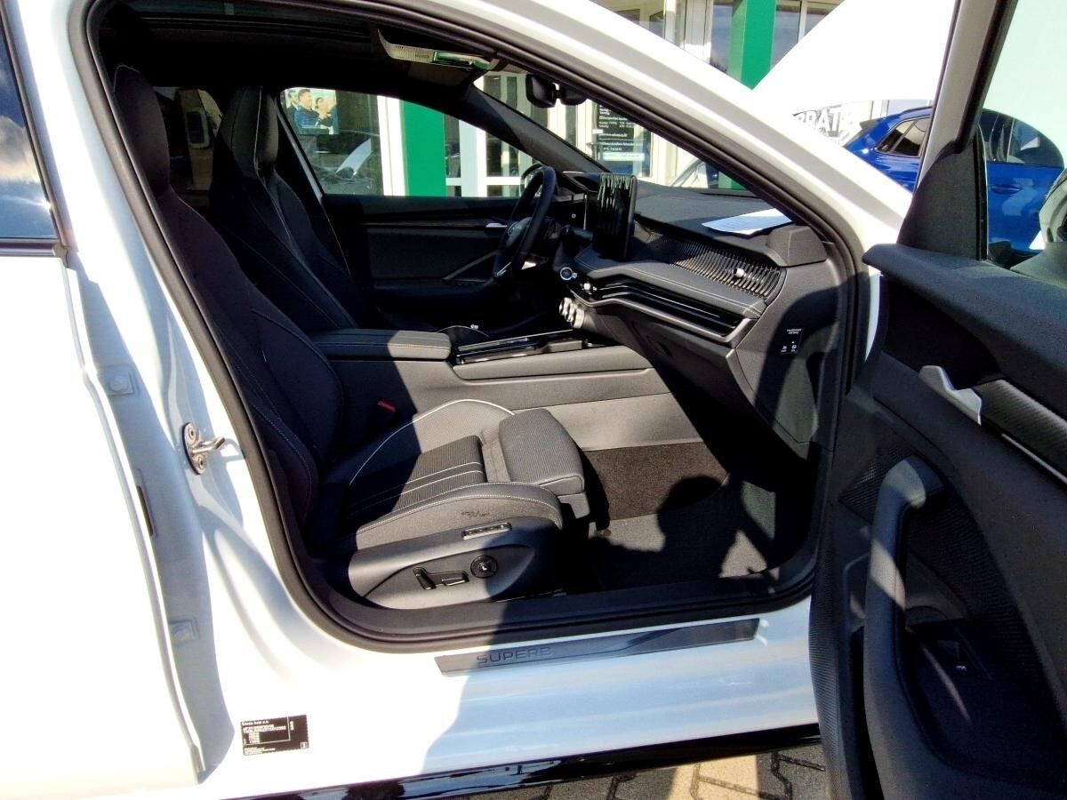 Skoda Superb Combi 2.0 TDI 4x4 DSG Sportline