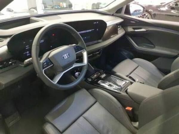 Audi e-tron Q6 S line quattro NAVI MATRIX PANO AHK VC // SOFORT VERFÜGBAR!!!