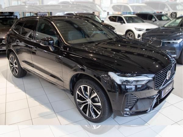 Volvo XC60 B5 Plus Dark AWD Schiebedach*AHK*ACC*360°*SHZ