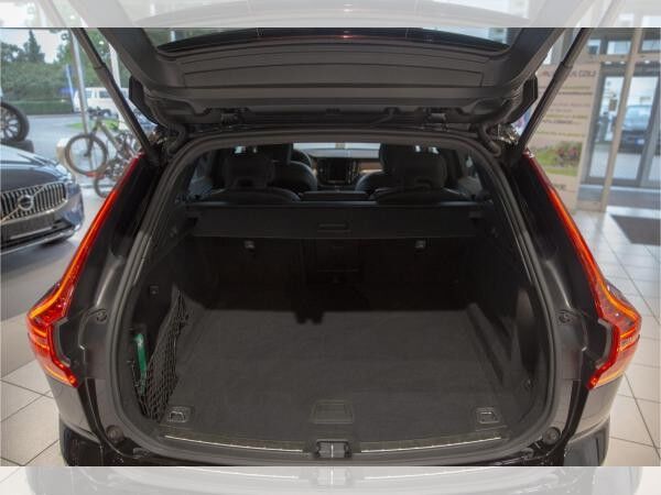 Volvo XC60 B5 Plus Dark AWD Schiebedach*AHK*ACC*360°*SHZ