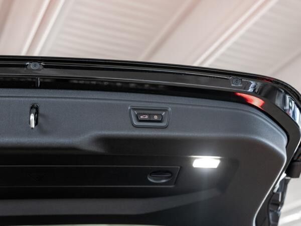 BMW 320 Touring M-Sport Pro FACEL. 360° LED HUD ACC