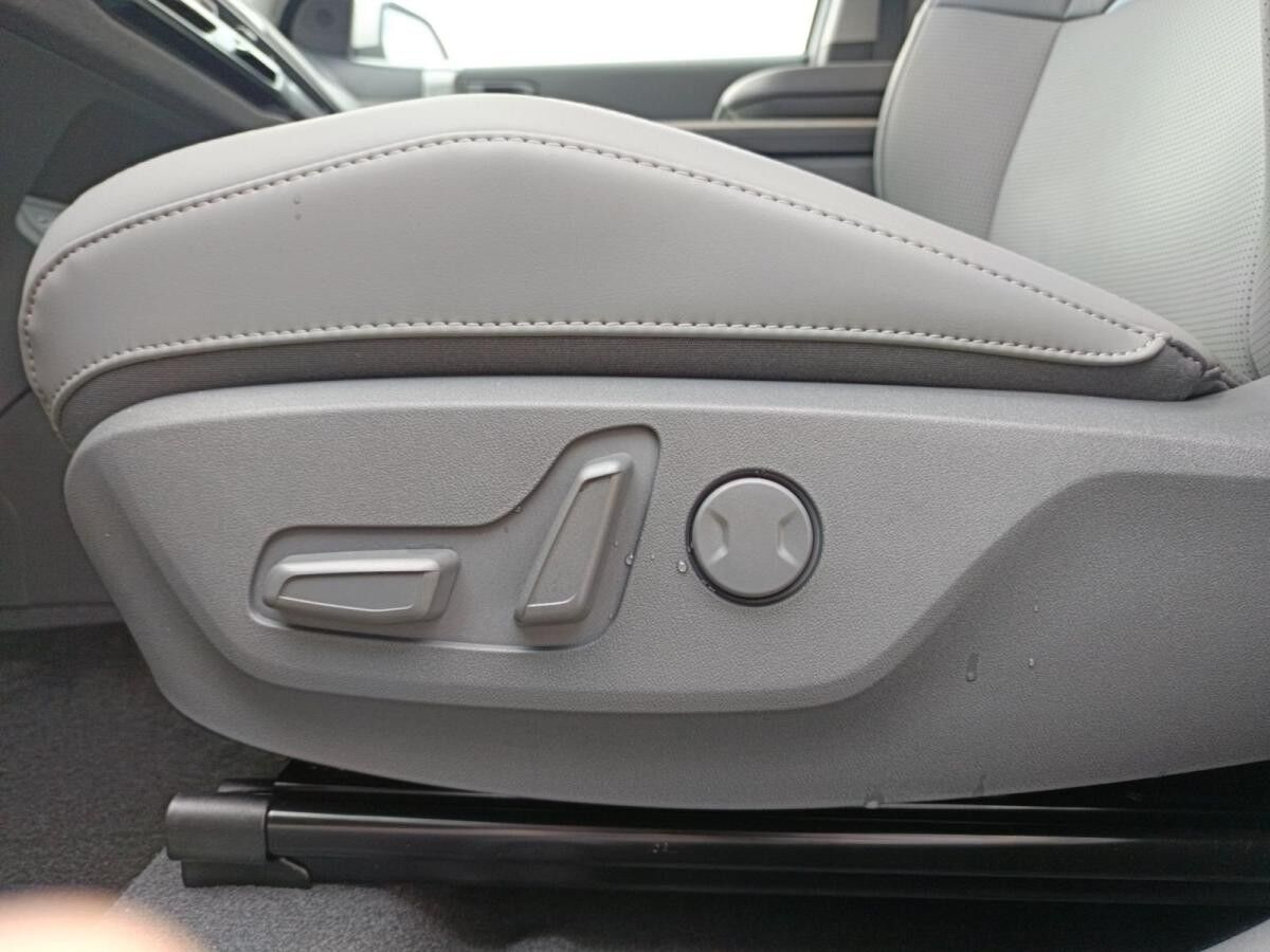 Kia EV3 EARTH 81,4 WIC BUS UPG DWP SOU DES