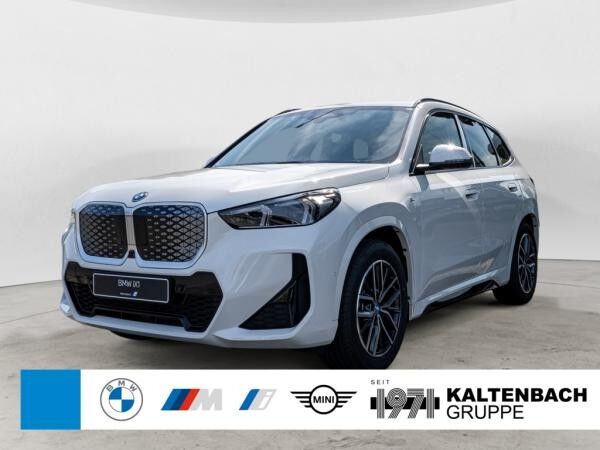 BMW iX1 xDrive30 M-Sport LED HUD 360° HK