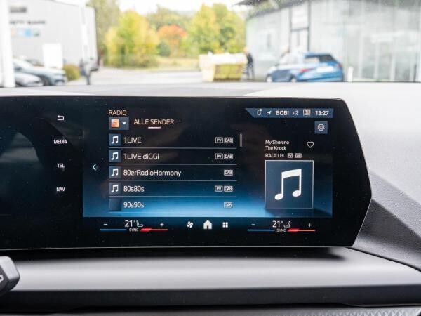 BMW 116 LED NAVI SHZ PDC KAMERA 18" M-Performance