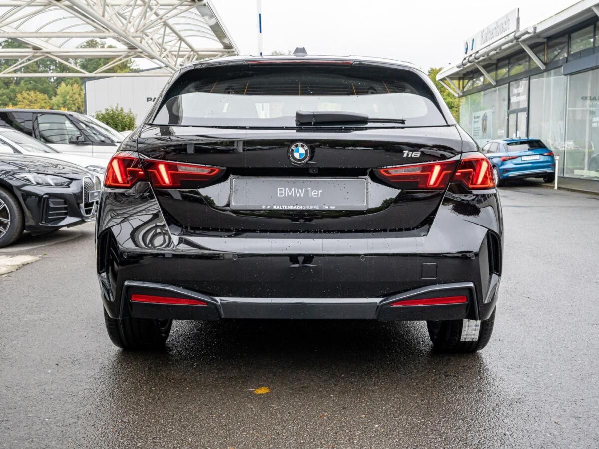 BMW 116 LED NAVI SHZ PDC KAMERA 18" M-Performance