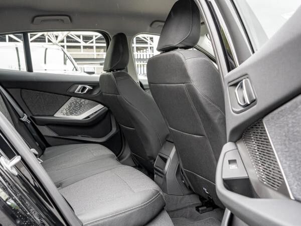 BMW 116 LED NAVI SHZ PDC KAMERA 18" M-Performance