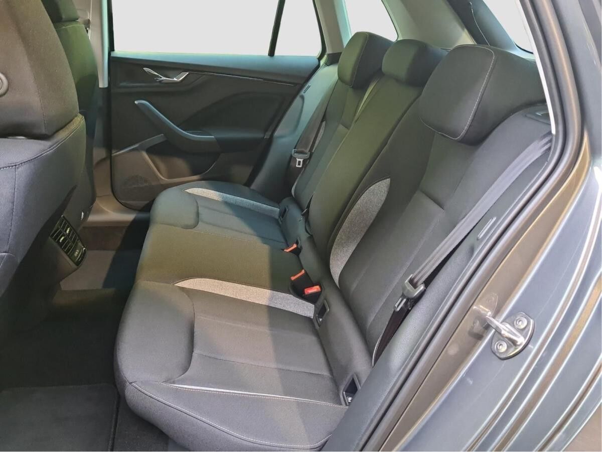 Skoda Kamiq 1.0 TSI Selection DSG MATRIX ACC Virtual
