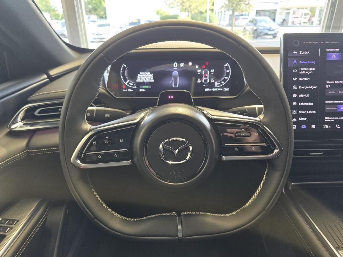 Mazda 6e 258 PS RWD Takumi 479km Reichweite/ Beispiel Farben