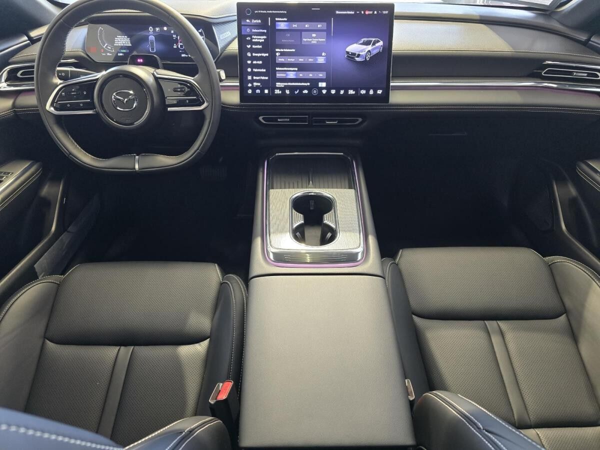 Mazda 6e 258 PS RWD Takumi 479km Reichweite/ Beispiel Farben