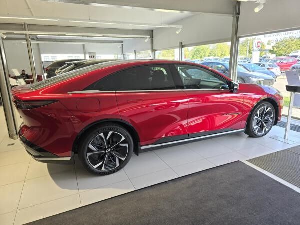 Mazda 6e 258ps RWD Takumi Plus / Beispiel Bilder der Farben