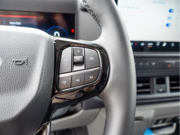 Ford Transit Custom Kasten Trend  L1 PHEV Kamera Navi BLIS Sitzheizung Klimaautomatik