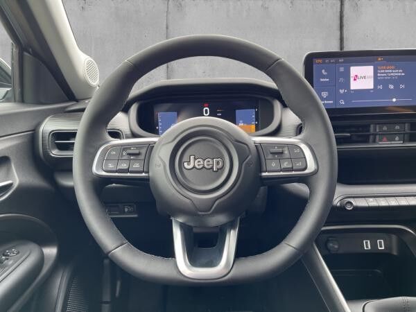 Jeep Avenger 1.2 Altitude Jetzt sichern 🔑|  Winterpaket ❄️ | Ganzjahresreifen 🌍 | Vorlauf