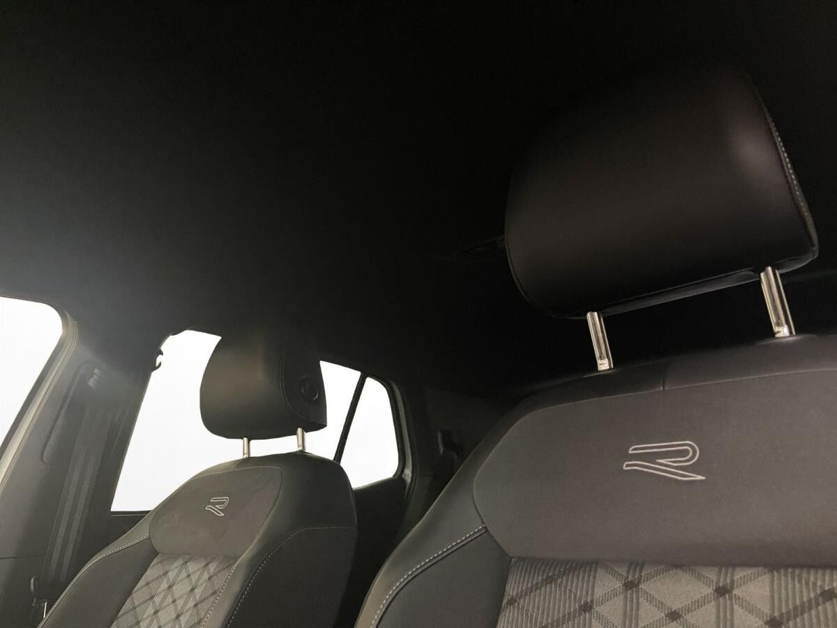 Volkswagen T-Cross 1.5 TSI R-Line DSG AHK Matrix Navi RFK ACC