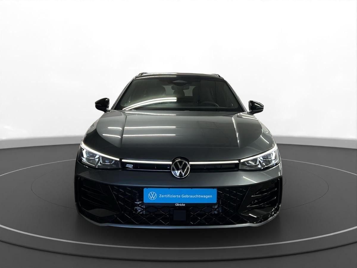 Volkswagen Passat Variant 2.0 TDI 4M R-Line AHK Matrix LM 19" ACC