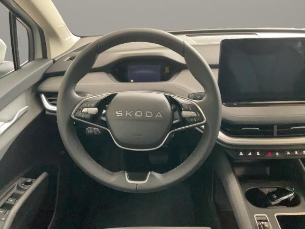 Skoda ENYAQ Loft mit AHZV, PlusPaket & Winterpaket