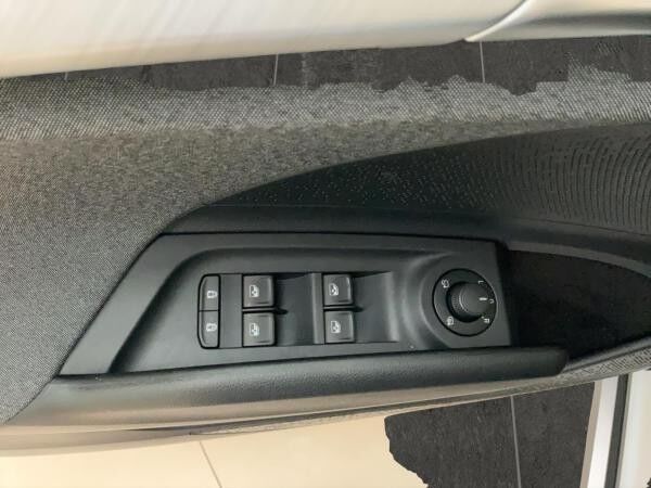 Skoda ENYAQ Loft mit AHZV, PlusPaket & Winterpaket