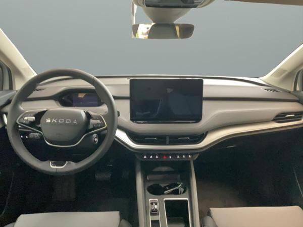 Skoda ENYAQ Loft mit AHZV, PlusPaket & Winterpaket