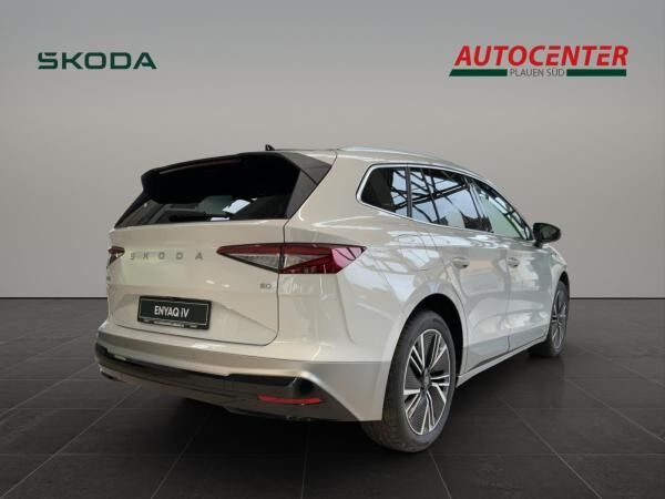 Skoda ENYAQ Loft mit AHZV, PlusPaket & Winterpaket