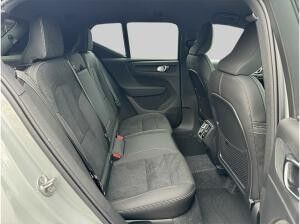 Volvo XC40 B3 B PLUS BLACK ED. STHZ 360