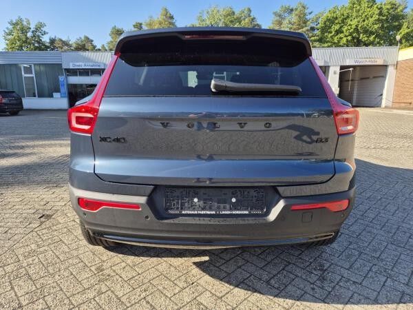 Volvo XC40 Plus Black Edition B3 2WD 2.0  *SOFORT VERFÜGBAR*
