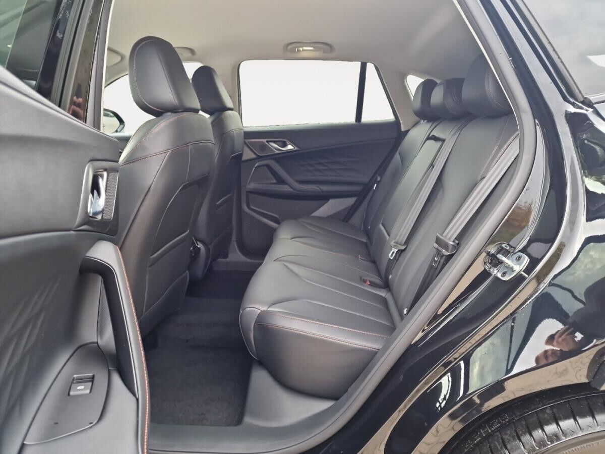 MG HS 1.5 PHEV Luxury SpurH el.Heck ACC LED PANO KAM