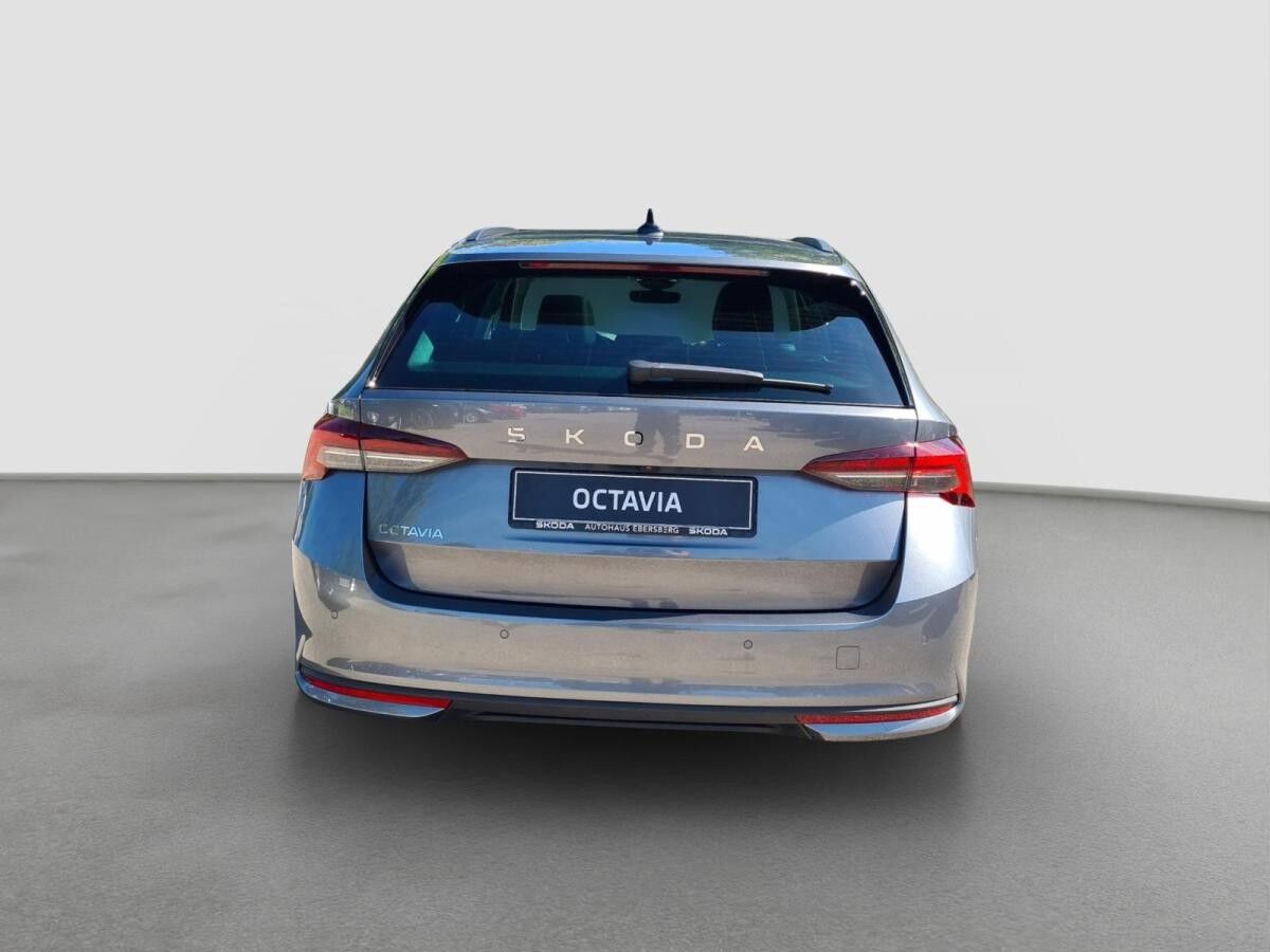 Skoda Octavia 1.5 TSI Selection DSG LED HUD AHK Pano