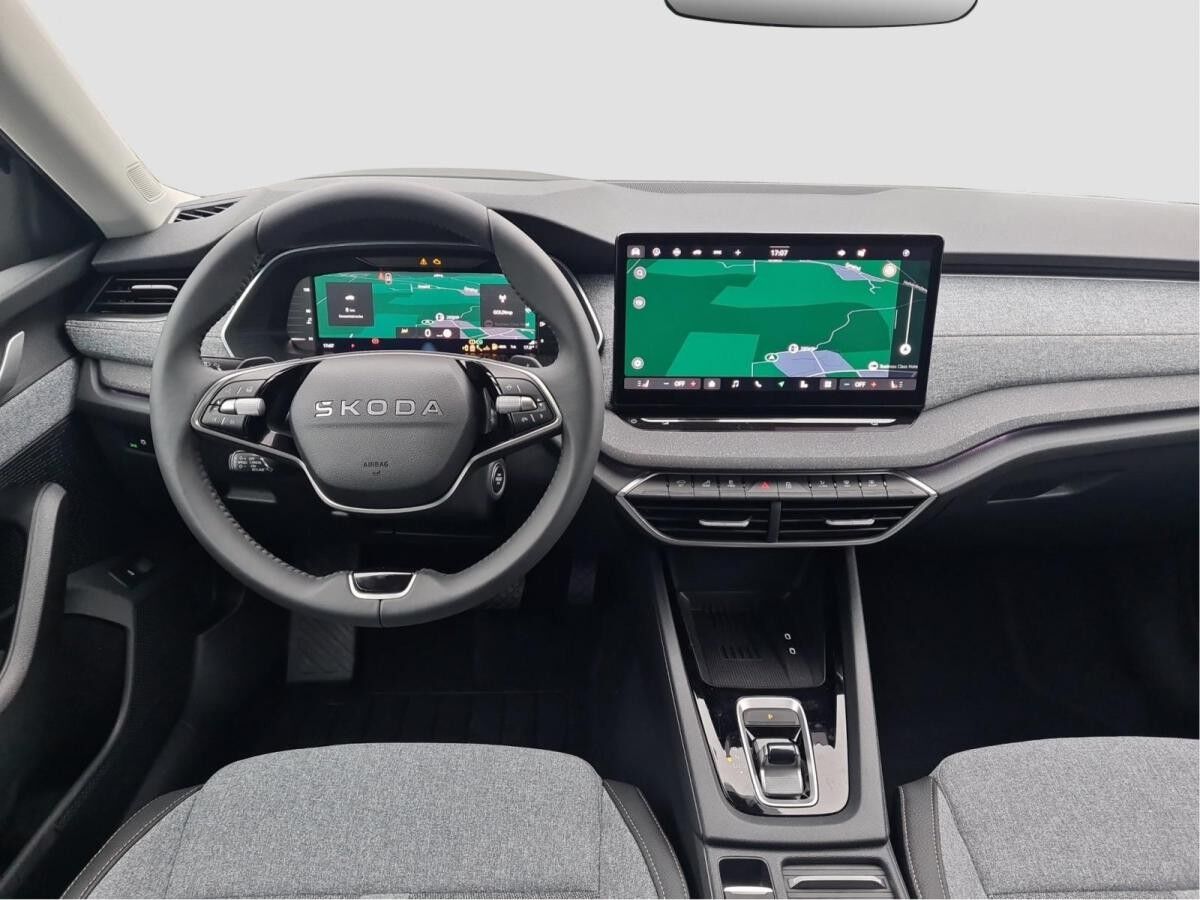 Skoda Octavia Combi 2.0 TDI Tour DSG Matrix AHK