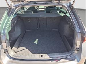 Skoda Octavia Combi 1.5 TSI DSG Selection LED AHK Pano