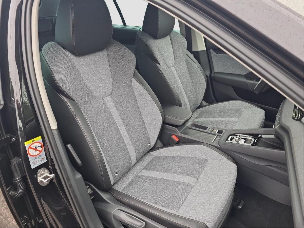 Skoda Octavia Combi 2.0 TDI Tour DSG Matrix AHK