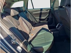 Skoda Octavia Combi 1.5 TSI DSG Selection LED AHK Pano