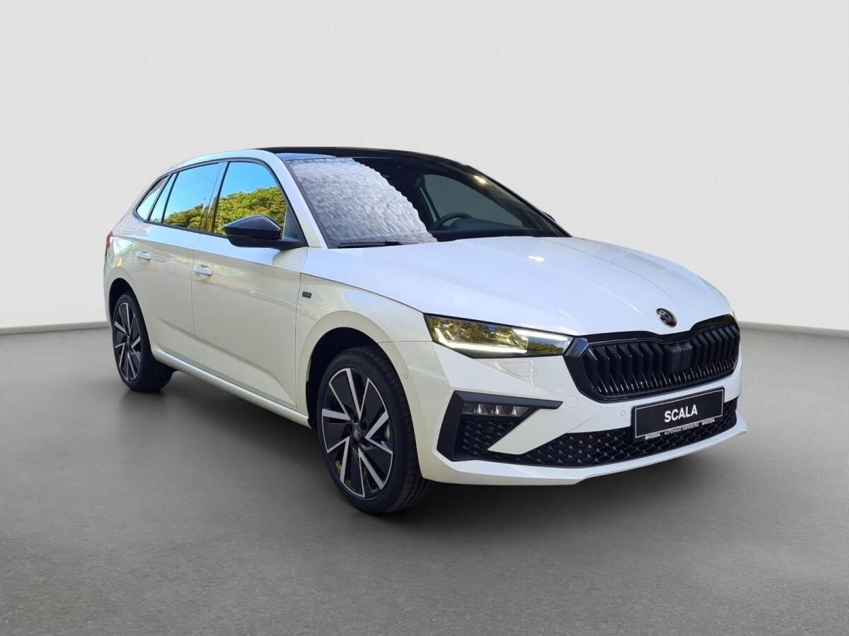 Skoda Scala 1.5 TSI Selection DSG MATRIX ACC AHK Pano