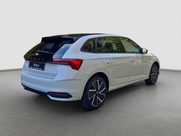 Skoda Scala 1.5 TSI Selection DSG MATRIX ACC AHK Pano